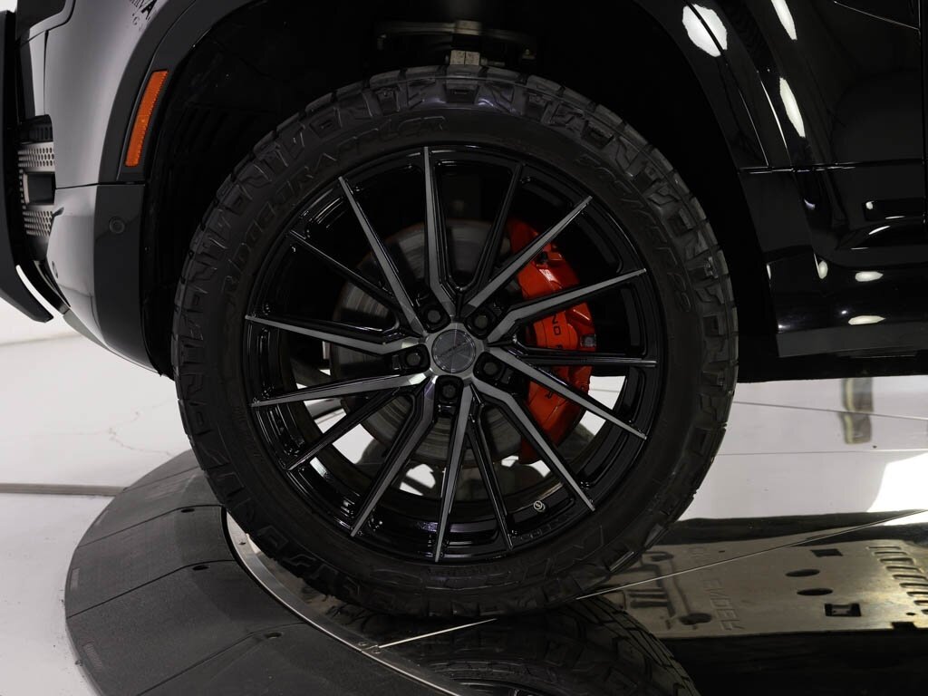 2021 Land Rover Defender 110 X 22 " Vosson Wheels 1.5 " Lift - Photo 38 - Sarasota, FL 34243