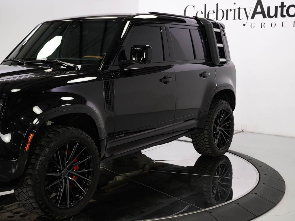 2021 Land Rover Defender 110 X 22 " Vosson Wheels 1.5 " Lift - Photo 14 - Sarasota, FL 34243