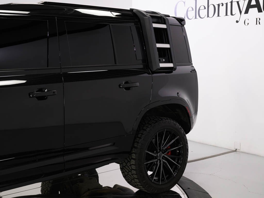 2021 Land Rover Defender 110 X 22 " Vosson Wheels 1.5 " Lift - Photo 29 - Sarasota, FL 34243