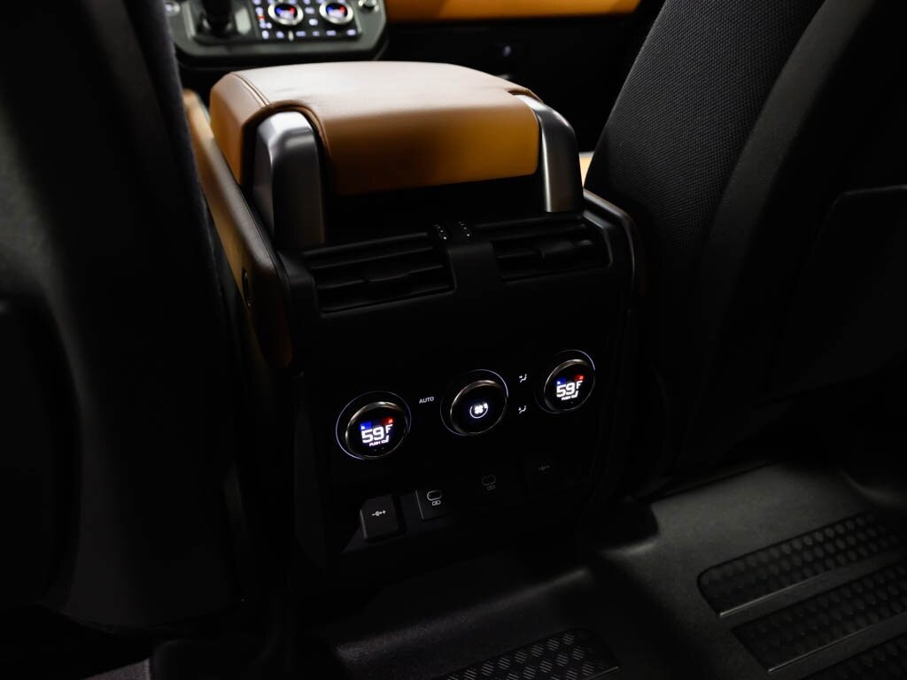 2021 Land Rover Defender 110 X 22 " Vosson Wheels 1.5 " Lift - Photo 64 - Sarasota, FL 34243