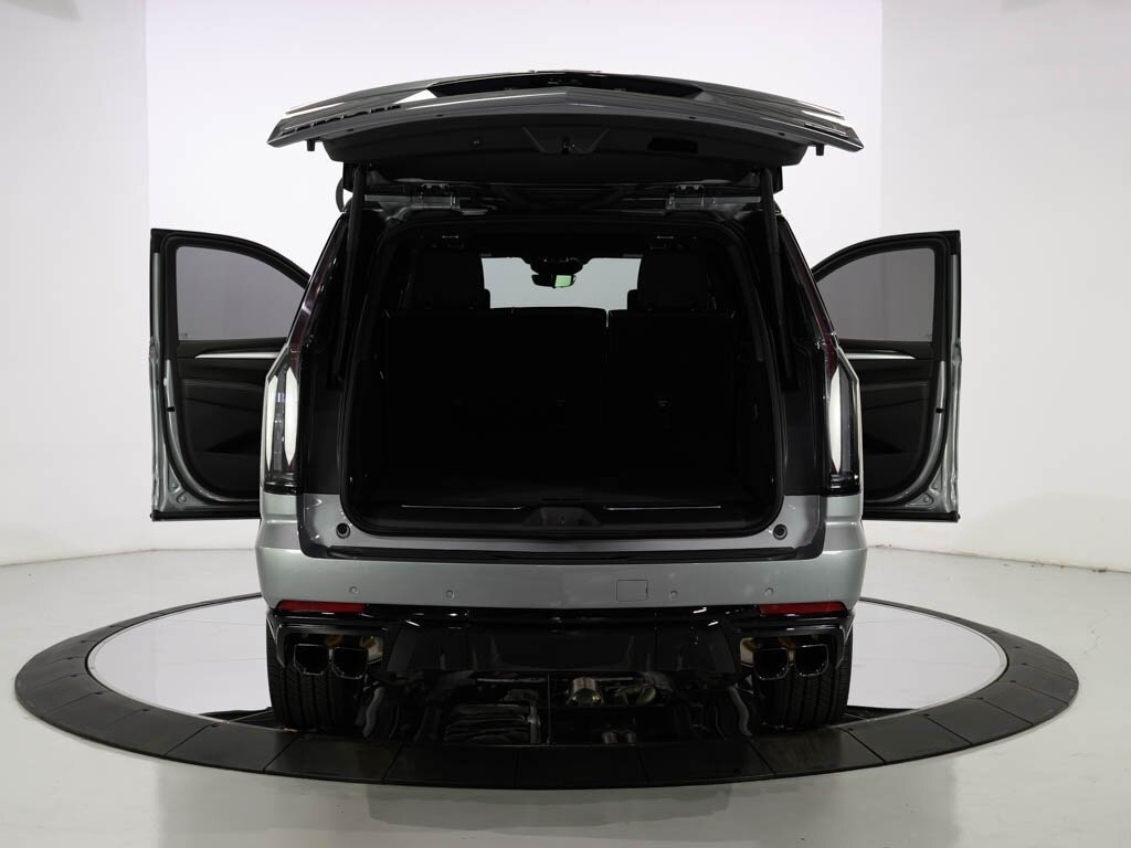 2025 Cadillac Escalade ESV AWD V-Series Onyx Pkg Super Cruise 24 " Wheels   - Photo 74 - Sarasota, FL 34243