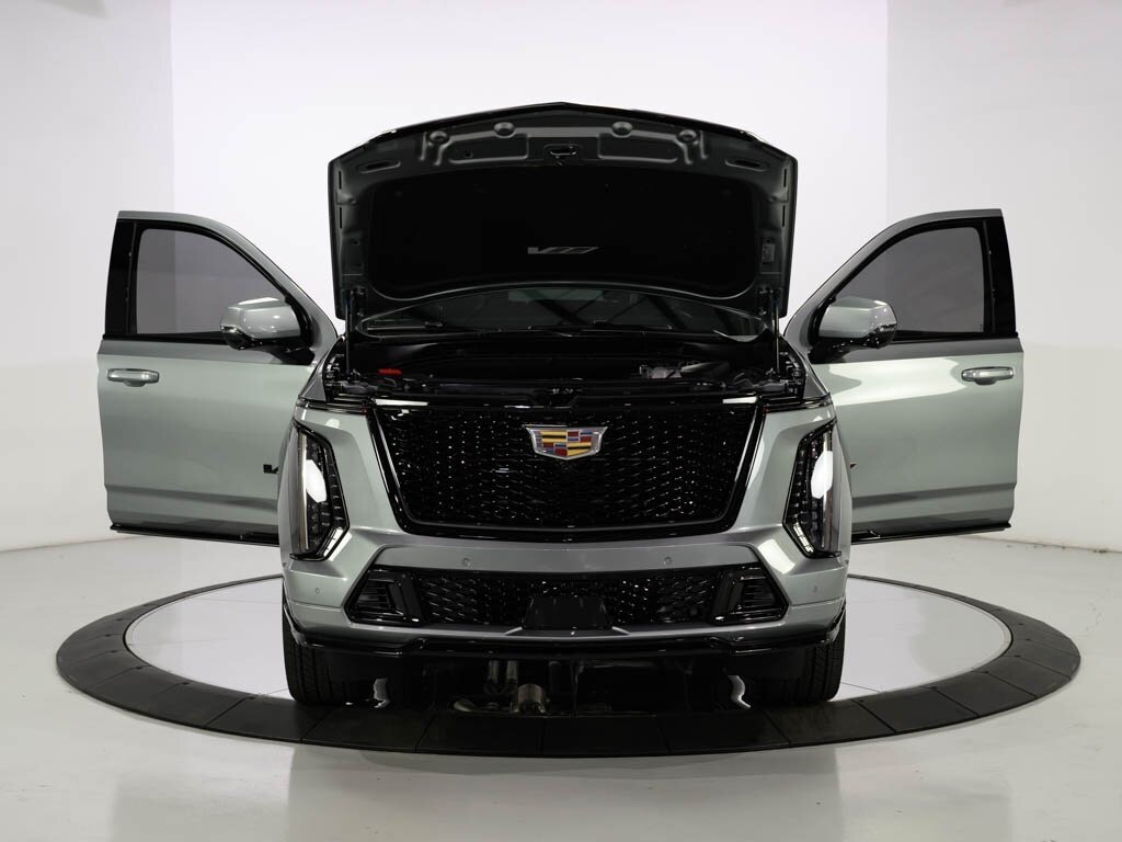 2025 Cadillac Escalade ESV AWD V-Series Onyx Pkg Super Cruise 24 " Wheels   - Photo 76 - Sarasota, FL 34243