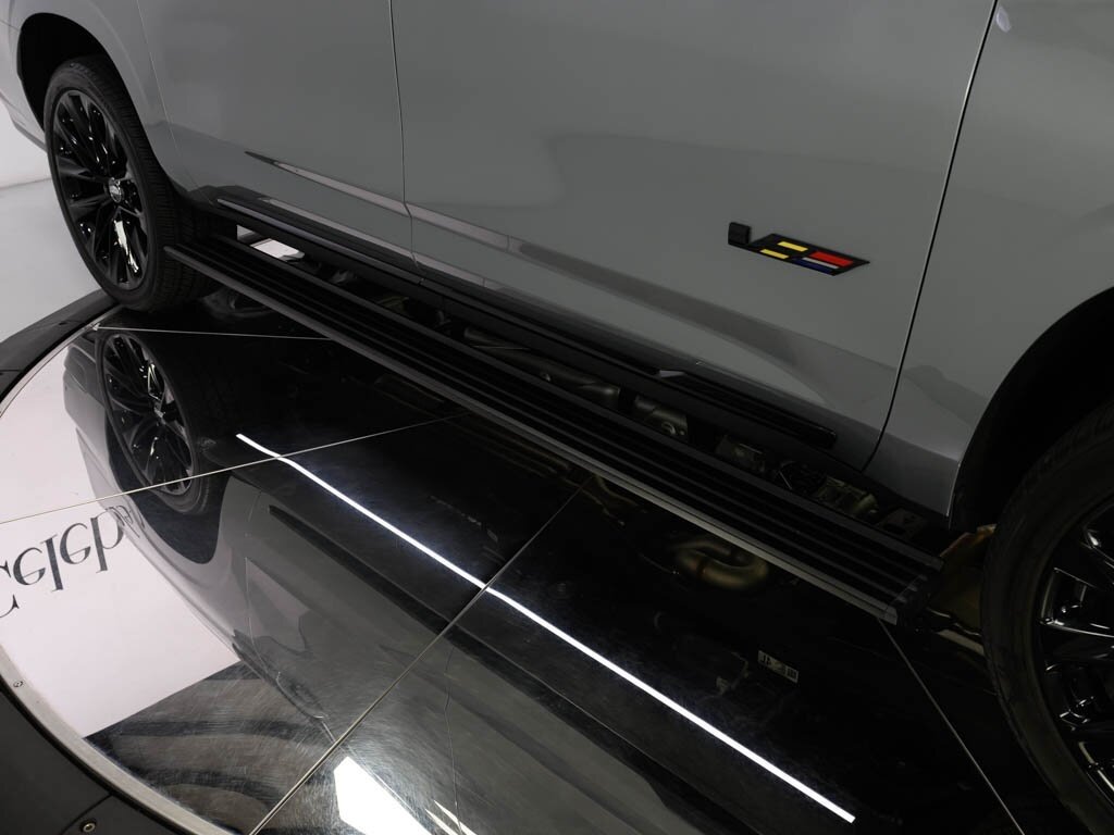 2025 Cadillac Escalade ESV AWD V-Series Onyx Pkg Super Cruise 24 " Wheels   - Photo 34 - Sarasota, FL 34243