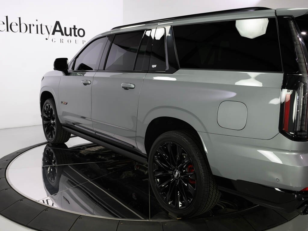 2025 Cadillac Escalade ESV AWD V-Series Onyx Pkg Super Cruise 24 " Wheels   - Photo 25 - Sarasota, FL 34243