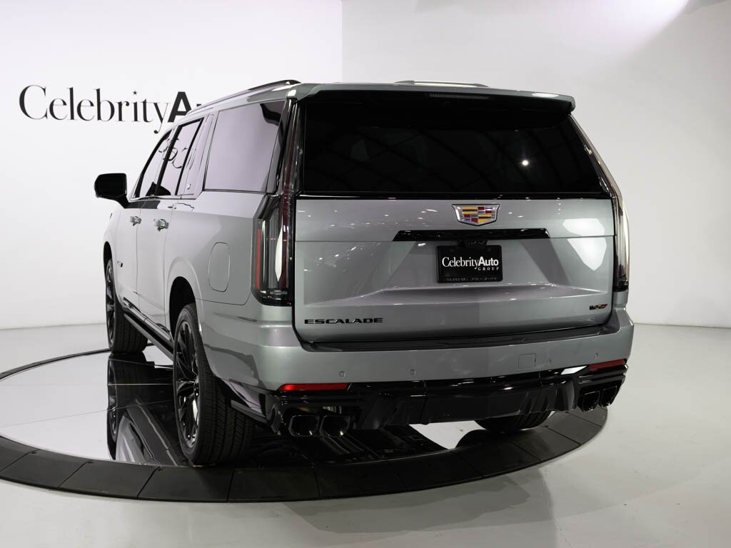 2025 Cadillac Escalade ESV AWD V-Series Onyx Pkg Super Cruise 24 " Wheels   - Photo 31 - Sarasota, FL 34243