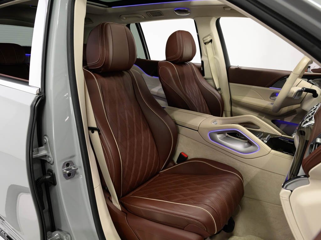 2024 Mercedes-Benz GLS Maybach GLS 600 4MATIC® - Photo 45 - Sarasota, FL 34243