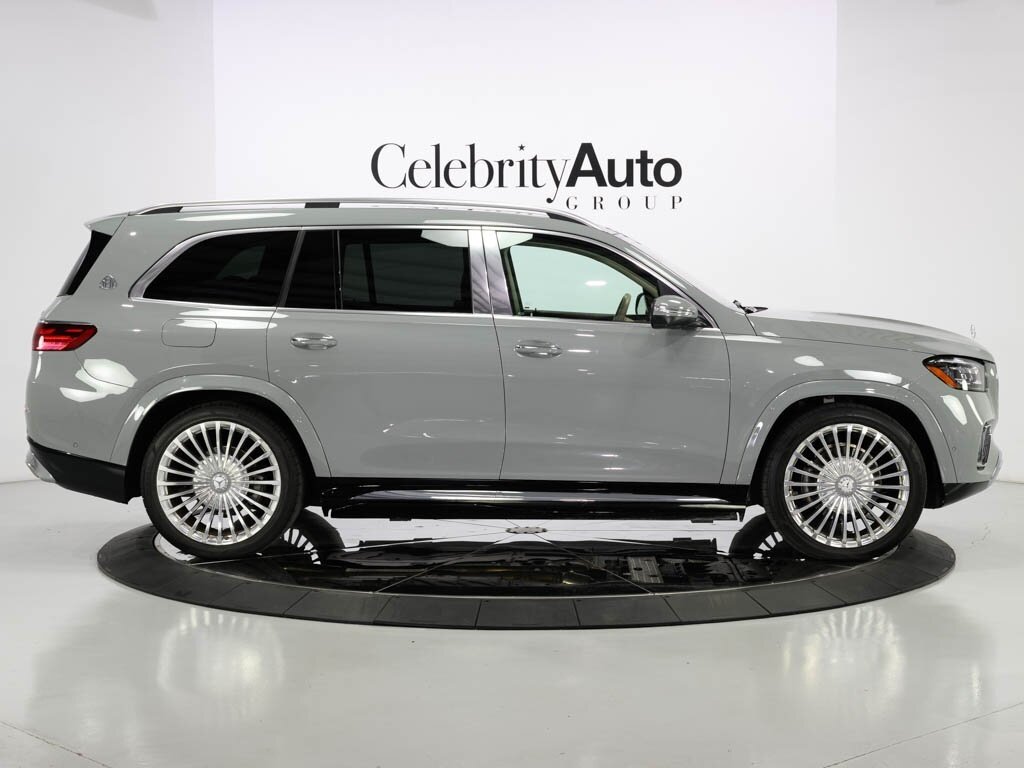2024 Mercedes-Benz GLS Maybach GLS 600 4MATIC® - Photo 8 - Sarasota, FL 34243