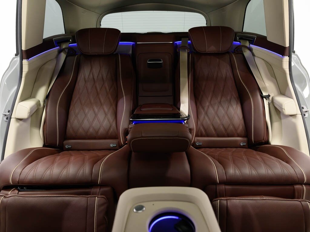 2024 Mercedes-Benz GLS Maybach GLS 600 4MATIC® - Photo 48 - Sarasota, FL 34243