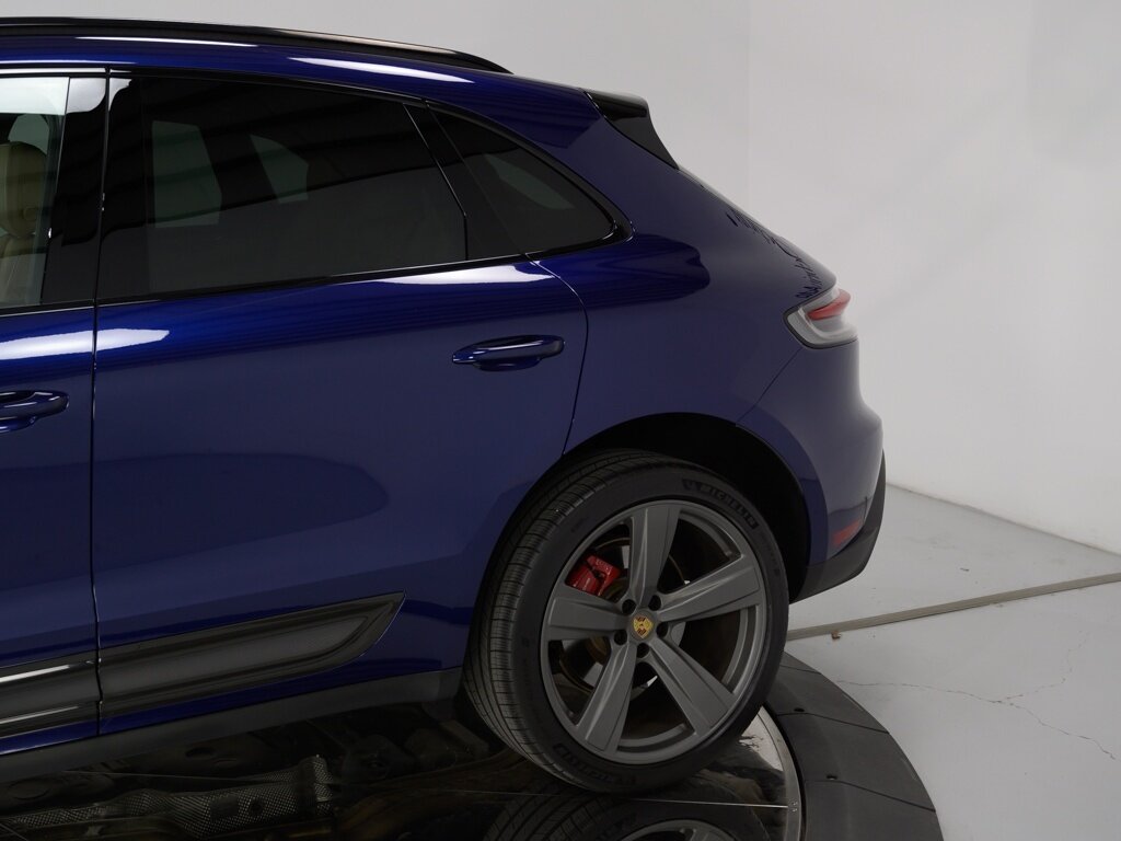 2022 Porsche Macan S $89K MSRP 21 " Exclusive Sport Design Wheels   - Photo 29 - Sarasota, FL 34243