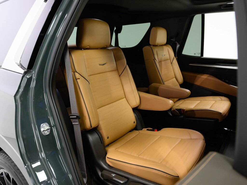 2025 Cadillac Escalade 4WD Premium Luxury Touring Pkg Super Cruise - Photo 46 - Sarasota, FL 34243