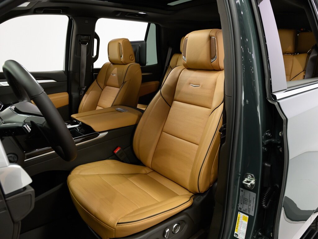 2025 Cadillac Escalade 4WD Premium Luxury Touring Pkg Super Cruise - Photo 44 - Sarasota, FL 34243
