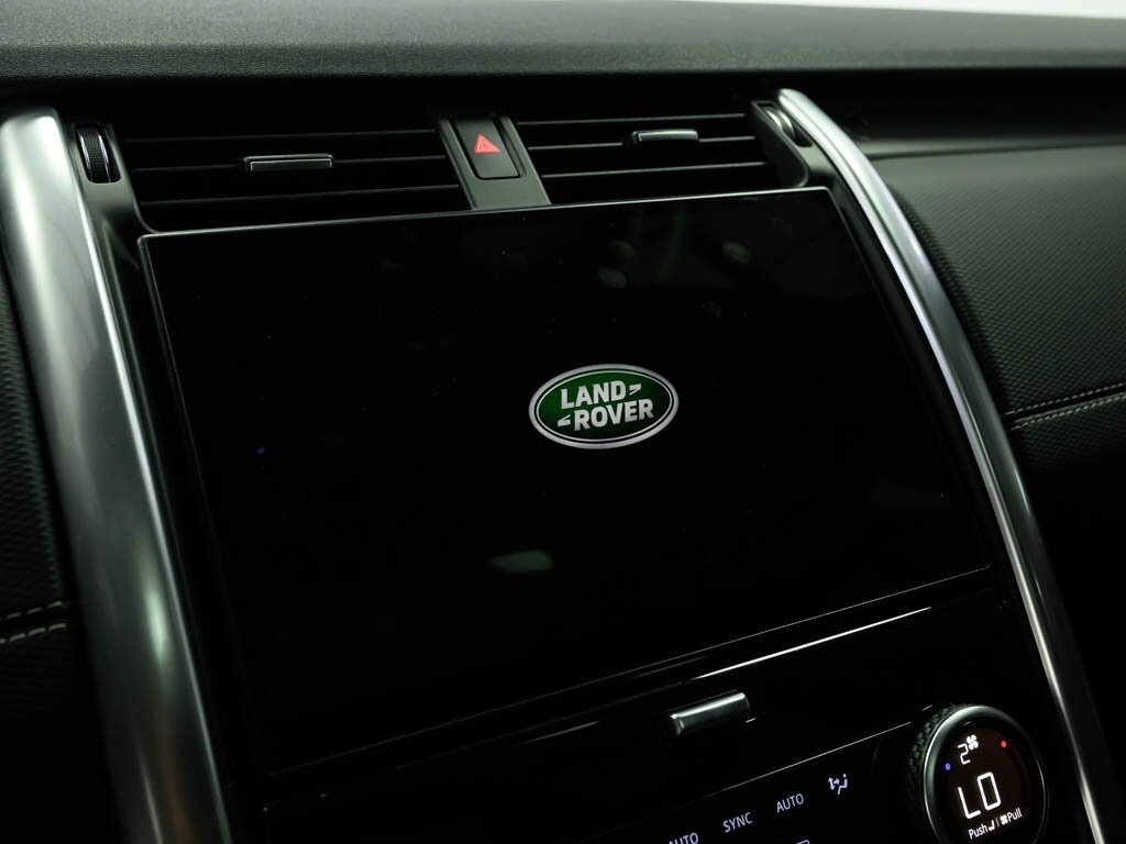 2024 Land Rover Discovery P360 Dynamic SE 3RD Row Pack Comfort Pkg - Photo 56 - Sarasota, FL 34243
