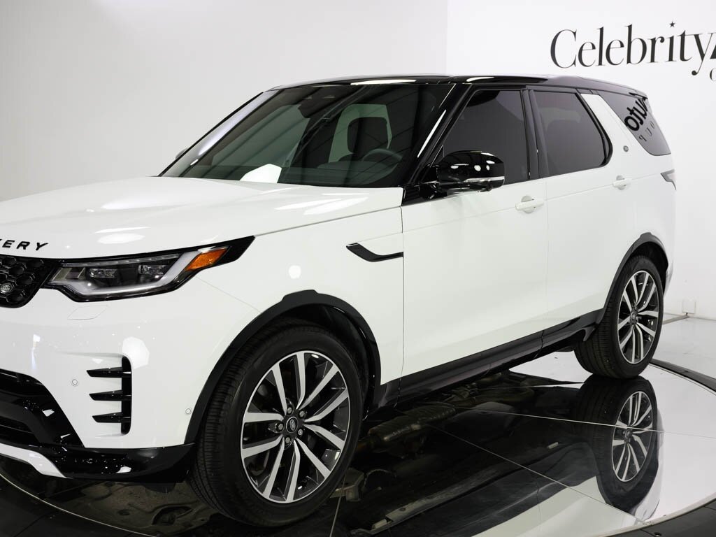 2024 Land Rover Discovery P360 Dynamic SE 3RD Row Pack Comfort Pkg - Photo 12 - Sarasota, FL 34243