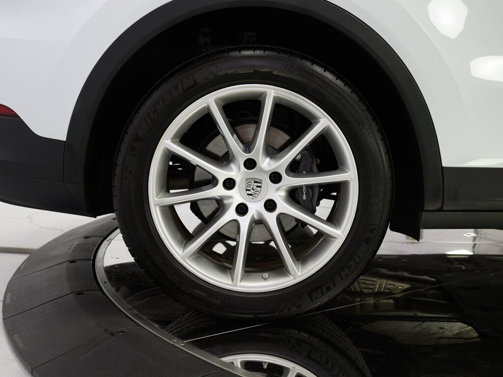 2022 Porsche Cayenne Coupe Premium Package 4 Zone Climate Control - Photo 33 - Sarasota, FL 34243
