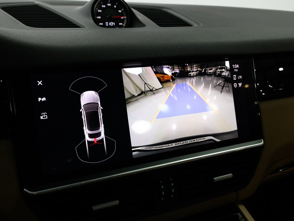 2022 Porsche Cayenne Coupe Premium Package 4 Zone Climate Control - Photo 52 - Sarasota, FL 34243