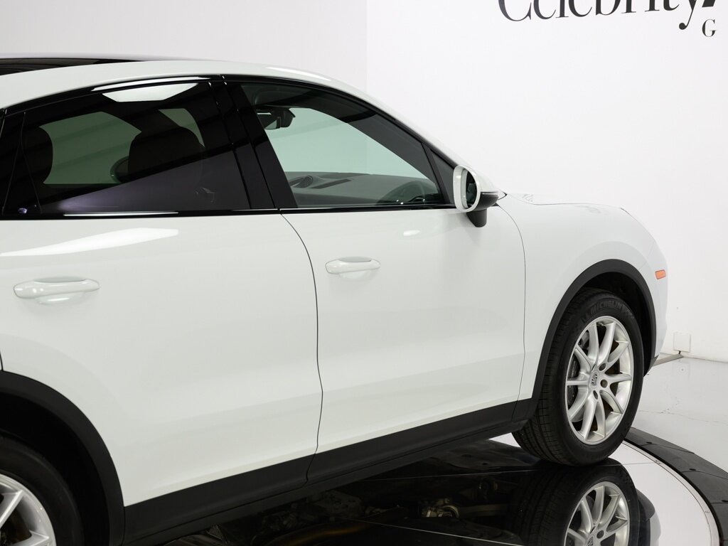 2022 Porsche Cayenne Coupe Premium Package 4 Zone Climate Control - Photo 26 - Sarasota, FL 34243
