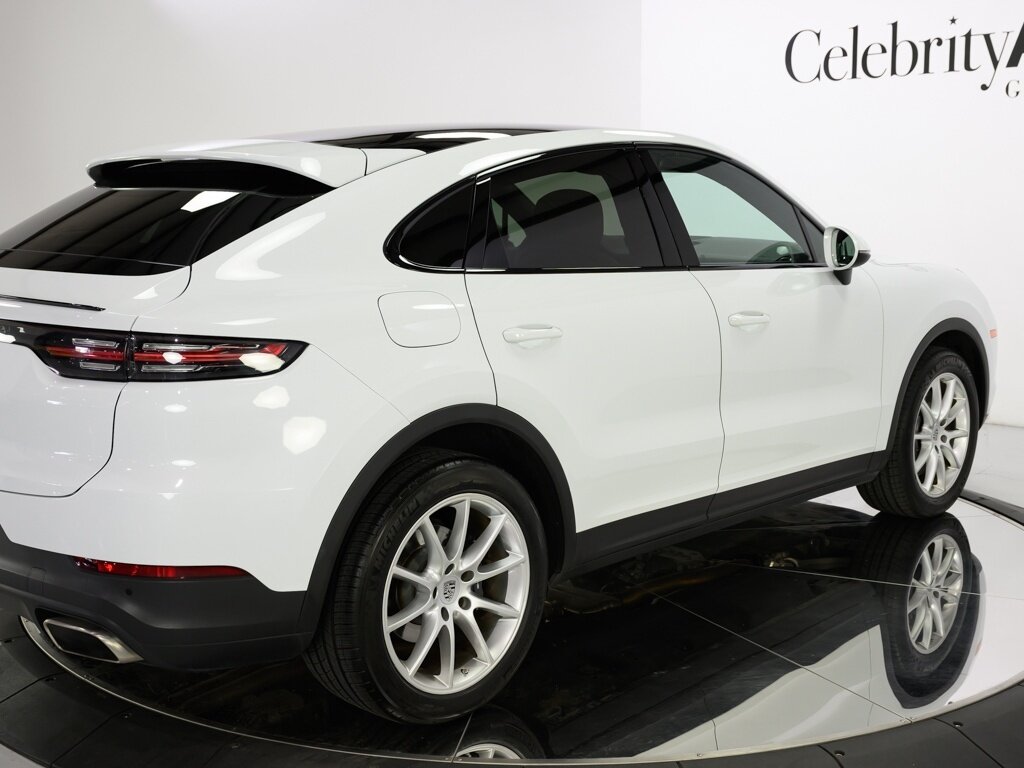2022 Porsche Cayenne Coupe Premium Package 4 Zone Climate Control - Photo 21 - Sarasota, FL 34243