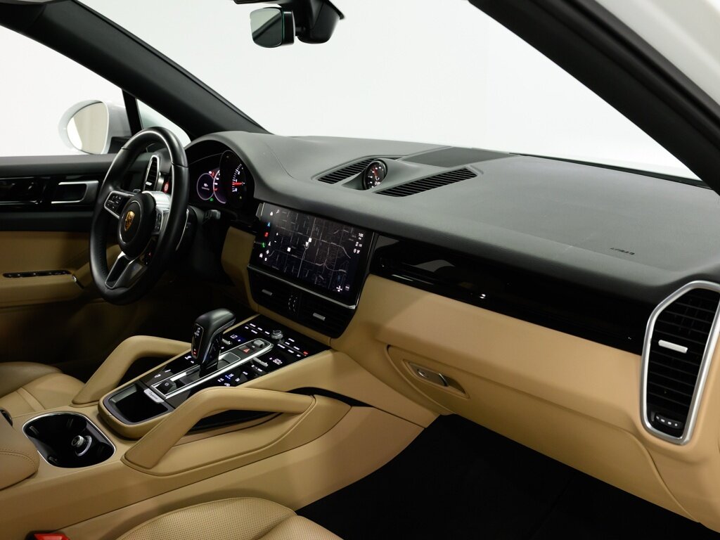 2022 Porsche Cayenne Coupe Premium Package 4 Zone Climate Control - Photo 55 - Sarasota, FL 34243