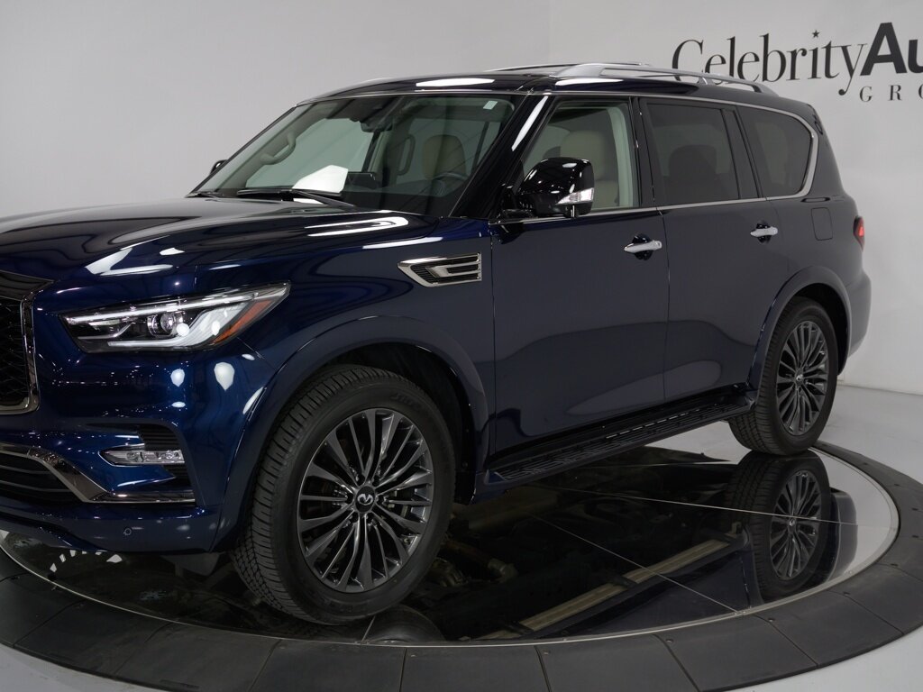 2024 INFINITI QX80 Premium Select 4WD $84K MSRP   - Photo 12 - Sarasota, FL 34243