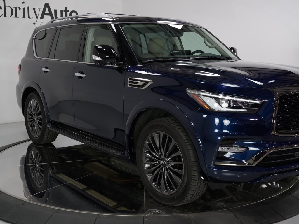 2024 INFINITI QX80 Premium Select 4WD $84K MSRP   - Photo 10 - Sarasota, FL 34243