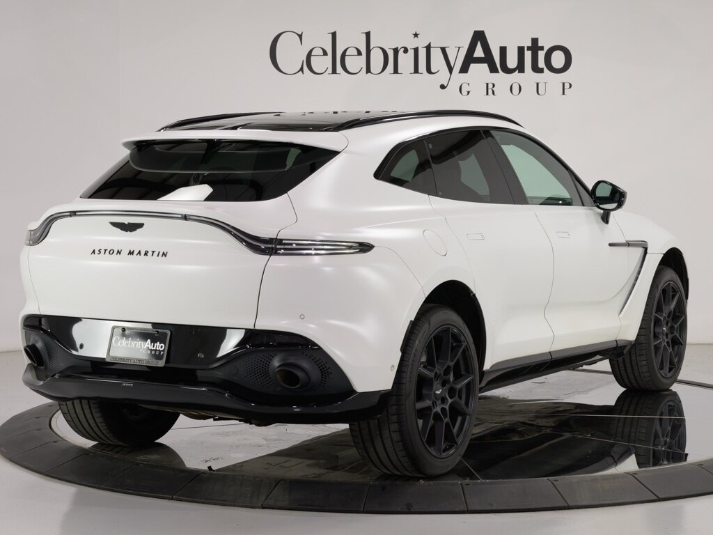 2022 Aston Martin DBX $227K MSRP Satin Paint Finish   - Photo 7 - Sarasota, FL 34243