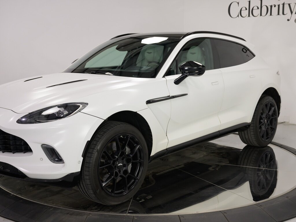 2022 Aston Martin DBX $227K MSRP Satin Paint Finish   - Photo 12 - Sarasota, FL 34243