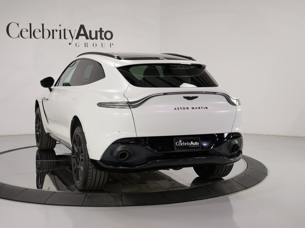 2022 Aston Martin DBX $227K MSRP Satin Paint Finish   - Photo 31 - Sarasota, FL 34243