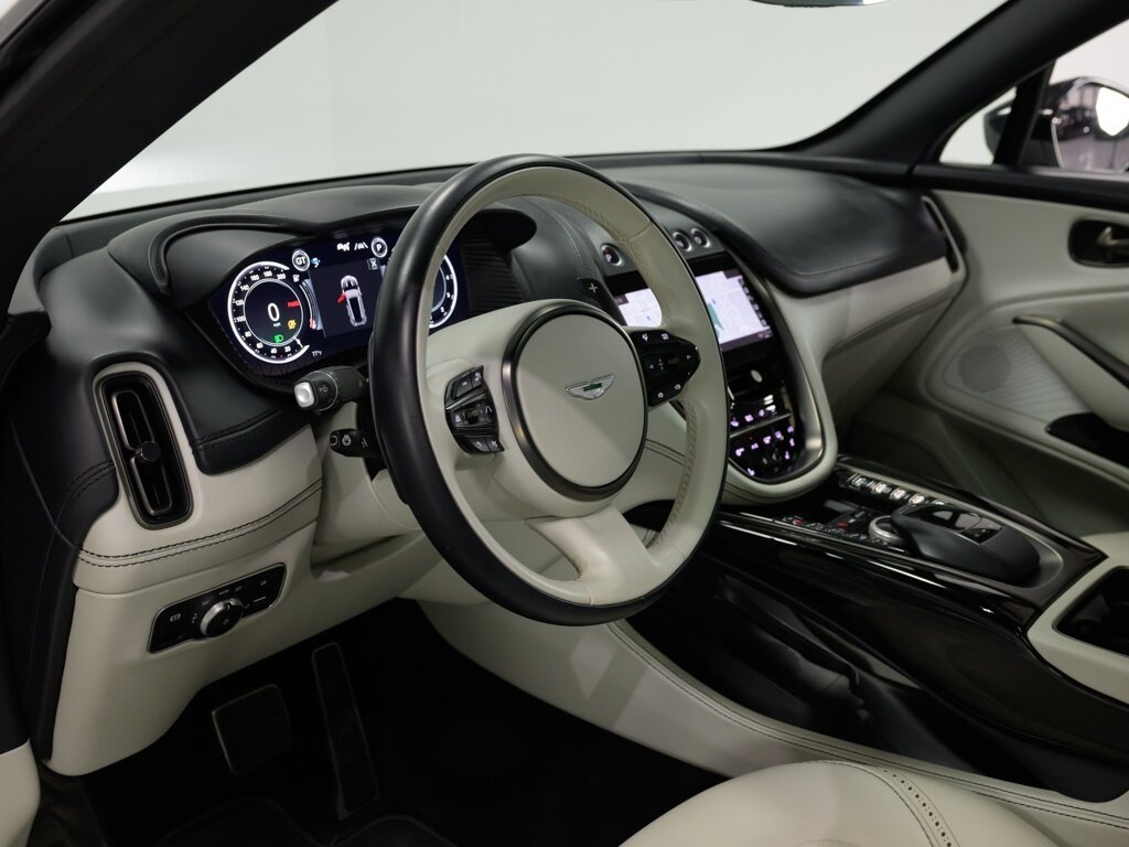 2022 Aston Martin DBX $227K MSRP Satin Paint Finish   - Photo 45 - Sarasota, FL 34243