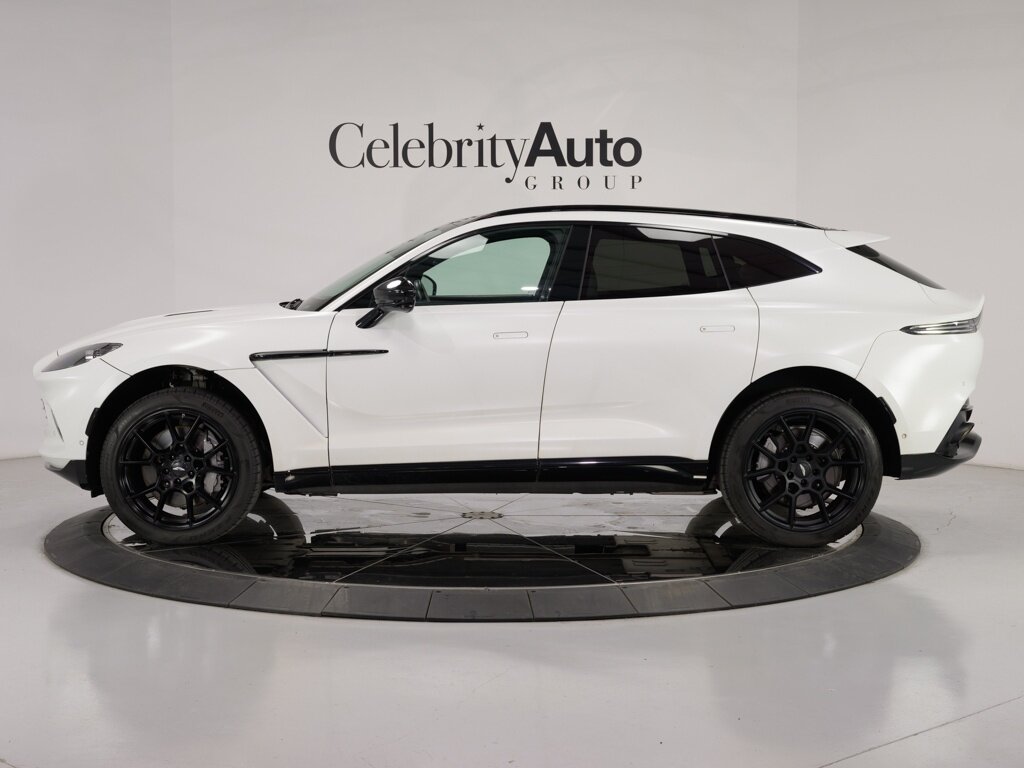 2022 Aston Martin DBX $227K MSRP Satin Paint Finish   - Photo 4 - Sarasota, FL 34243