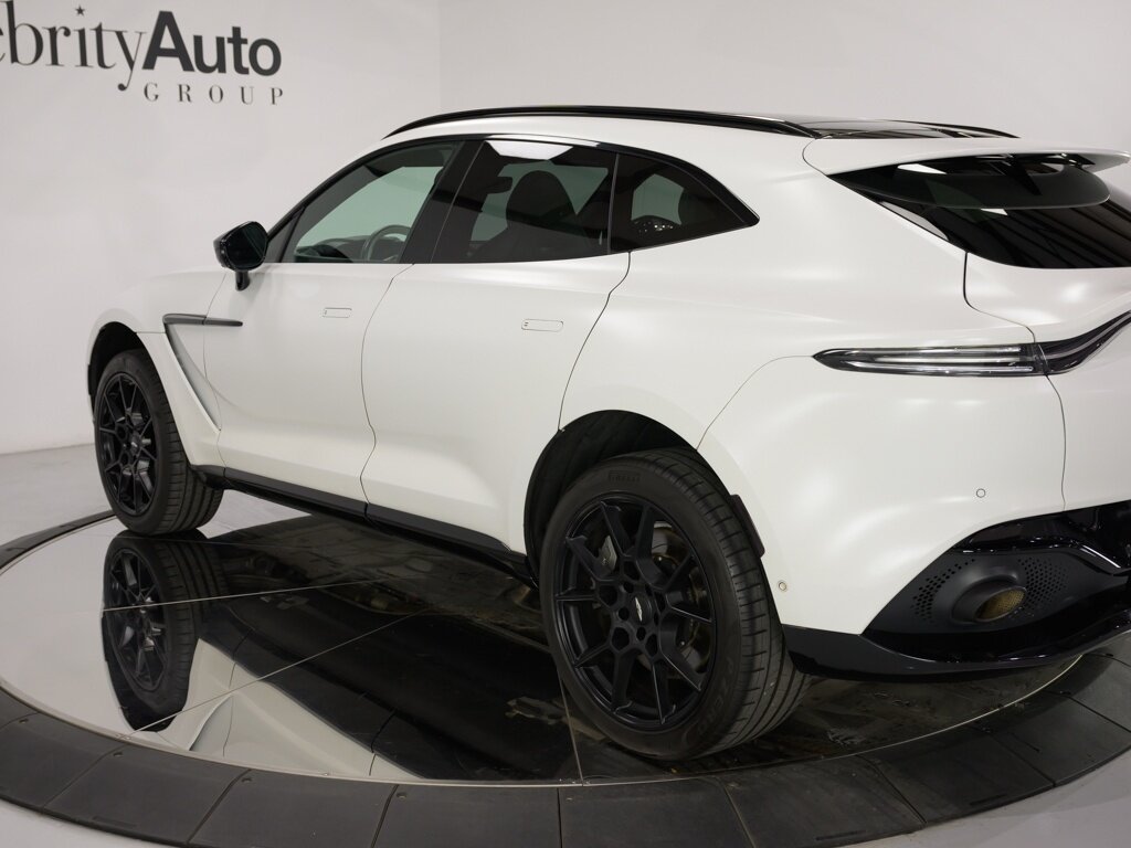 2022 Aston Martin DBX $227K MSRP Satin Paint Finish   - Photo 23 - Sarasota, FL 34243