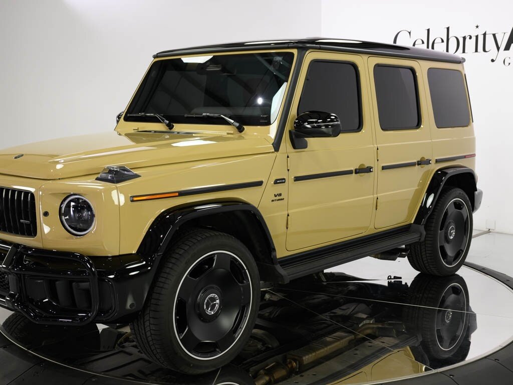 2025 Mercedes-Benz AMG G63 Interior Pkg Plus 22 " Black AMG Wheels   - Photo 12 - Sarasota, FL 34243