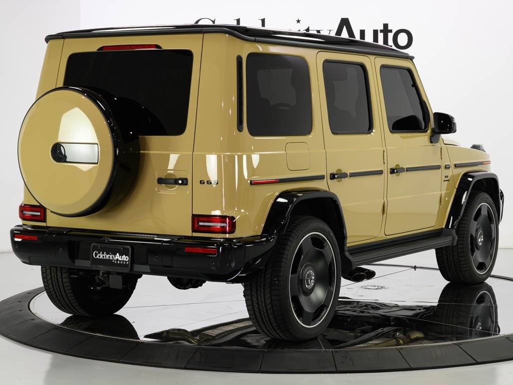 2025 Mercedes-Benz AMG G63 Interior Pkg Plus 22 " Black AMG Wheels   - Photo 7 - Sarasota, FL 34243