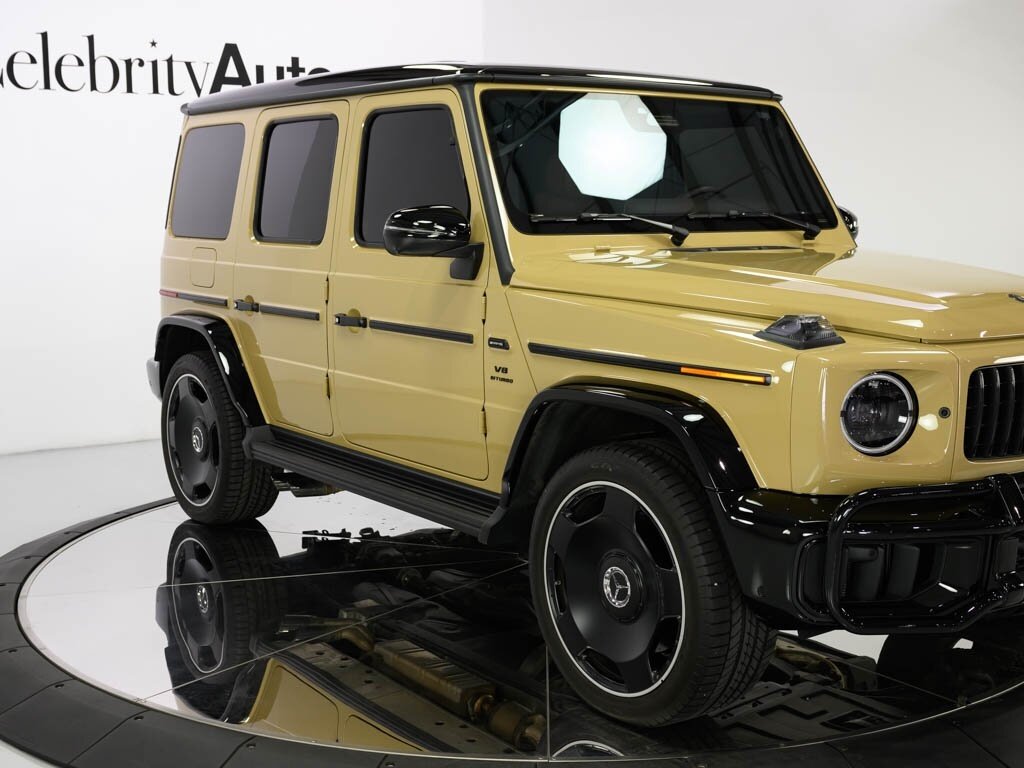 2025 Mercedes-Benz AMG G63 Interior Pkg Plus 22 " Black AMG Wheels   - Photo 10 - Sarasota, FL 34243
