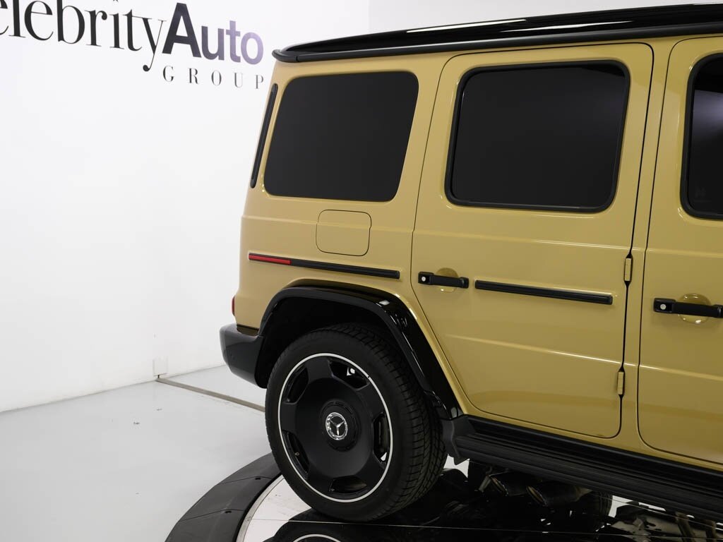 2025 Mercedes-Benz AMG G63 Interior Pkg Plus 22 " Black AMG Wheels   - Photo 28 - Sarasota, FL 34243