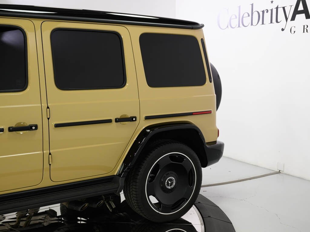 2025 Mercedes-Benz AMG G63 Interior Pkg Plus 22 " Black AMG Wheels   - Photo 29 - Sarasota, FL 34243