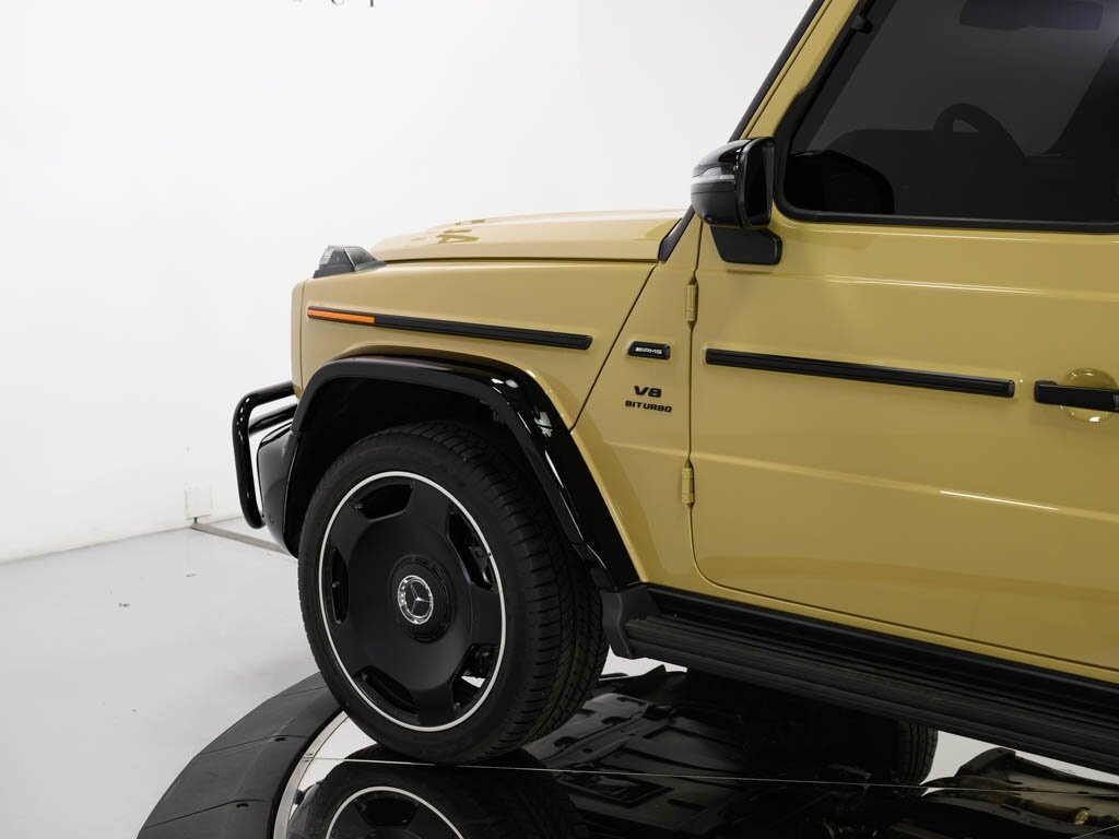 2025 Mercedes-Benz AMG G63 Interior Pkg Plus 22 " Black AMG Wheels   - Photo 18 - Sarasota, FL 34243