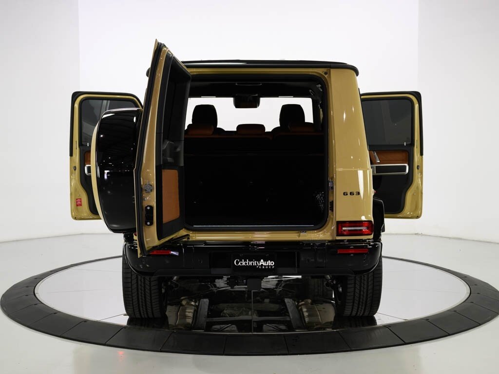 2025 Mercedes-Benz AMG G63 Interior Pkg Plus 22 " Black AMG Wheels   - Photo 65 - Sarasota, FL 34243