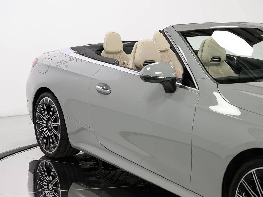 2025 Mercedes-Benz CLE 450 4MATIC $87K MSRP Pinnacle Trim Drivers Assist   - Photo 24 - Sarasota, FL 34243