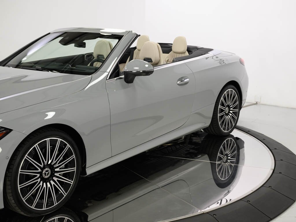 2025 Mercedes-Benz CLE 450 4MATIC $87K MSRP Pinnacle Trim Drivers Assist   - Photo 23 - Sarasota, FL 34243