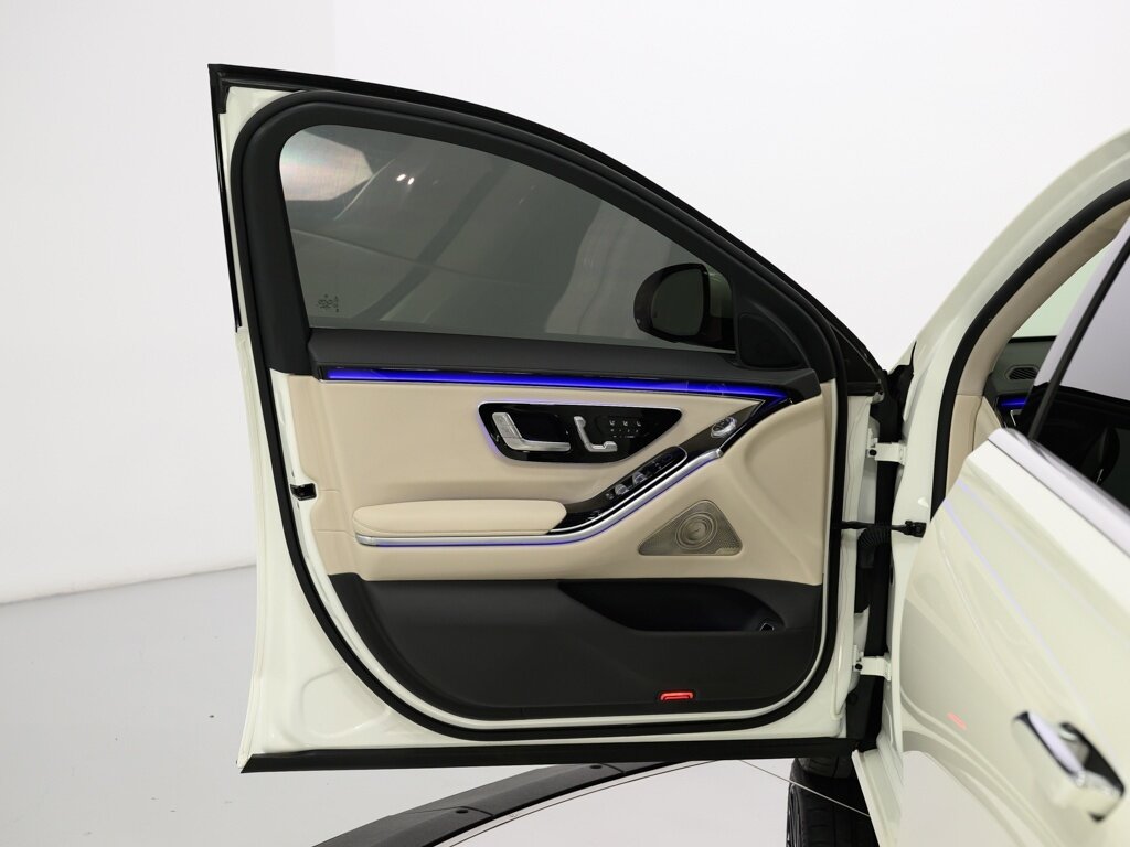 2022 Mercedes-Benz S500 4MATIC $116K MSRP Luxury Line   - Photo 38 - Sarasota, FL 34243