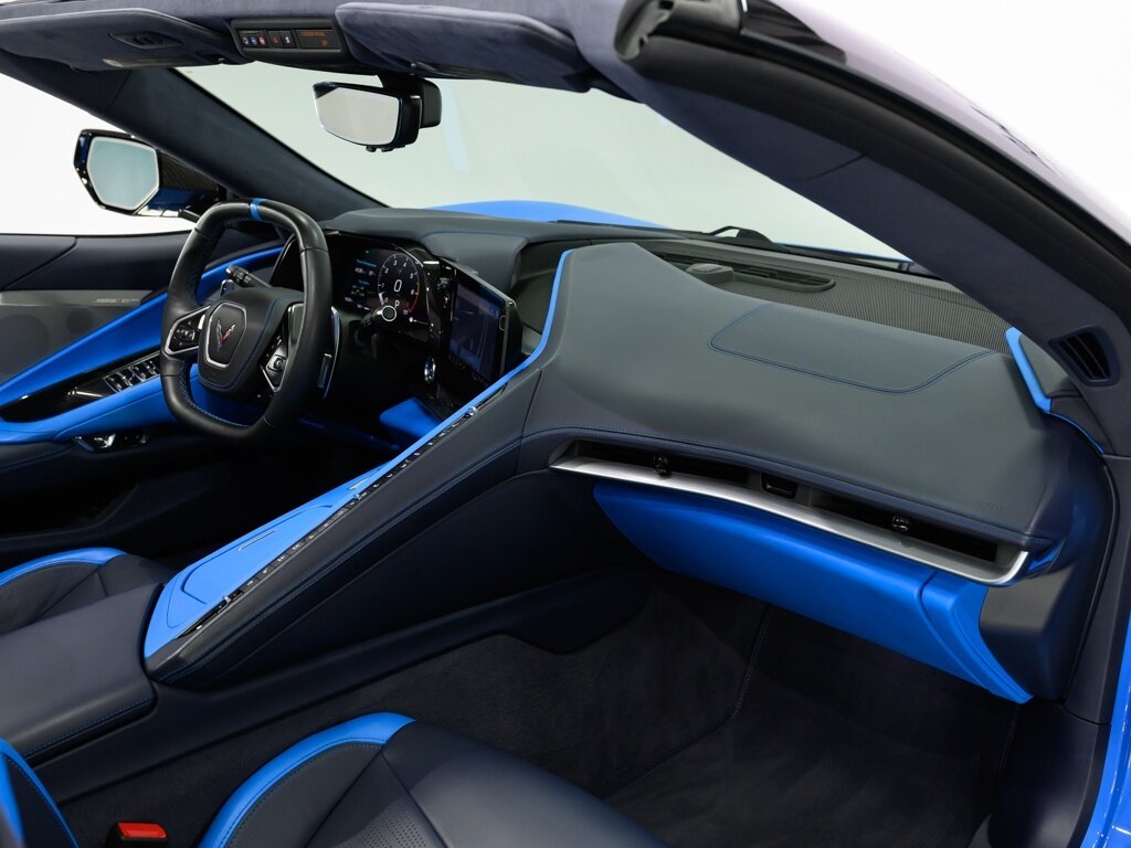 2021 Chevrolet Corvette Stingray Conv 3LT Z51 Performance Pkg   - Photo 61 - Sarasota, FL 34243