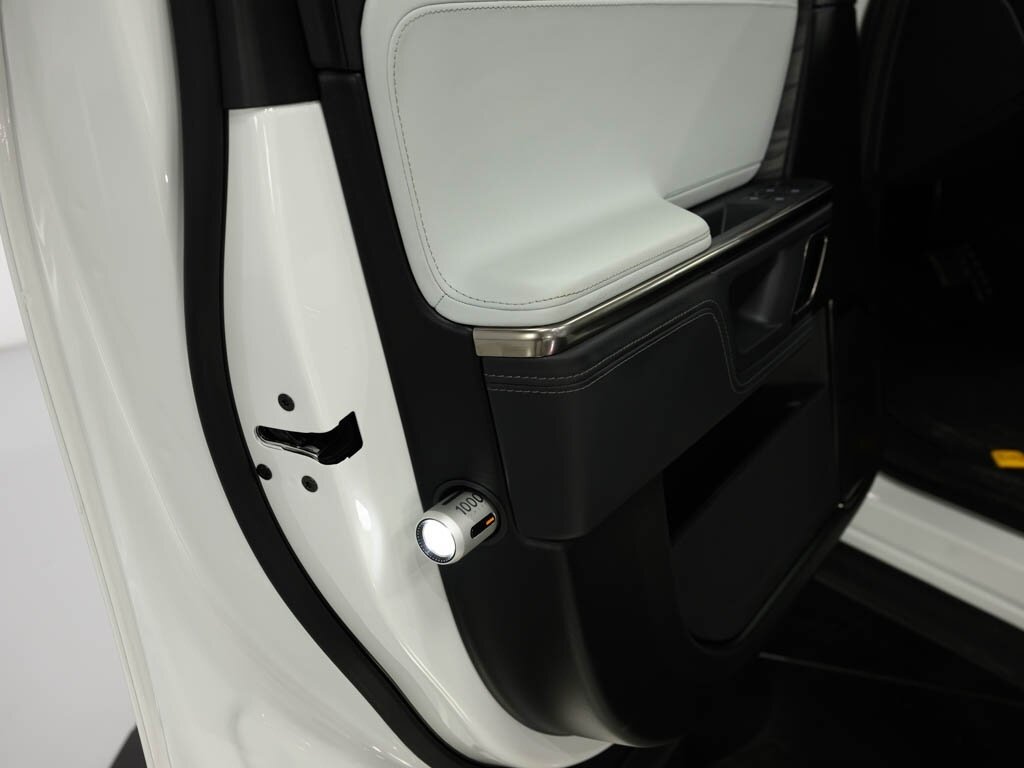 2023 Rivian R1S Launch Edition Quad Motor AWD Large Pack Battery - Photo 60 - Sarasota, FL 34243