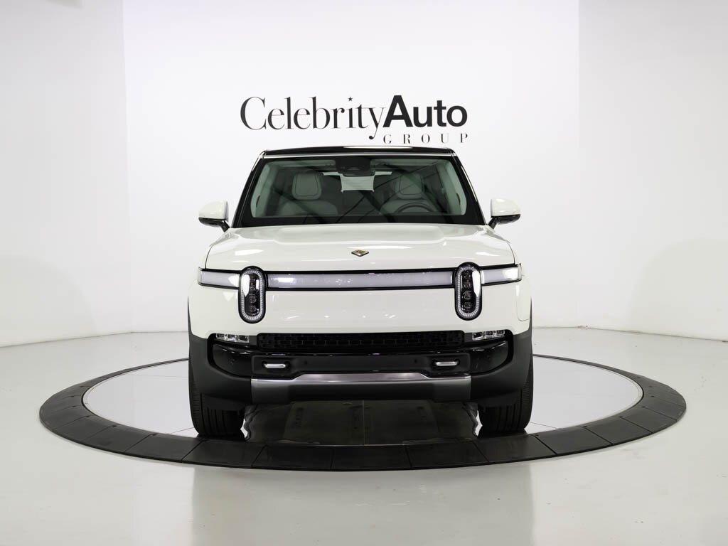 2023 Rivian R1S Launch Edition Quad Motor AWD Large Pack Battery - Photo 11 - Sarasota, FL 34243