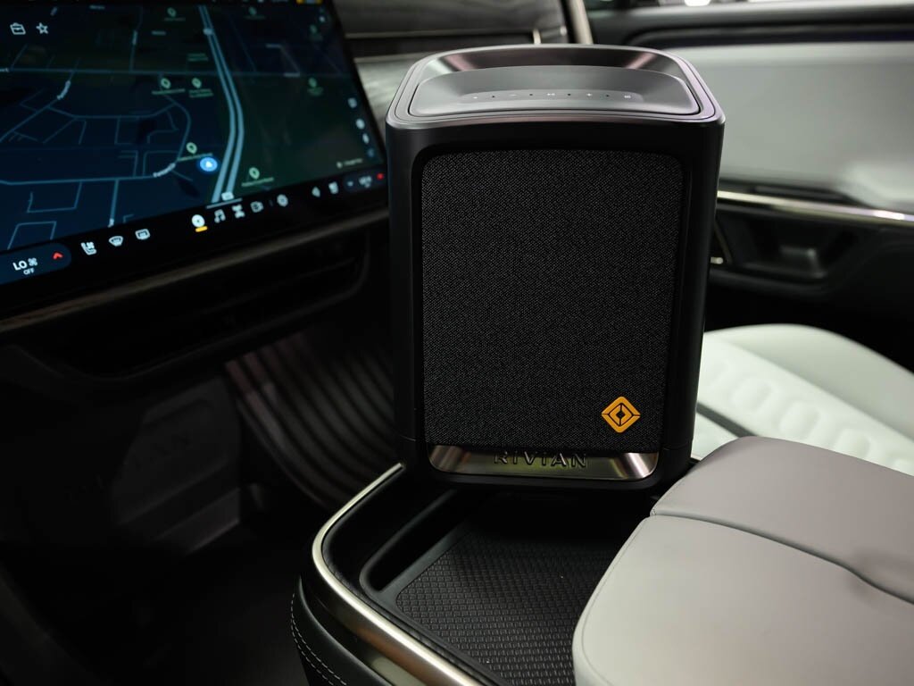 2023 Rivian R1S Launch Edition Quad Motor AWD Large Pack Battery - Photo 59 - Sarasota, FL 34243