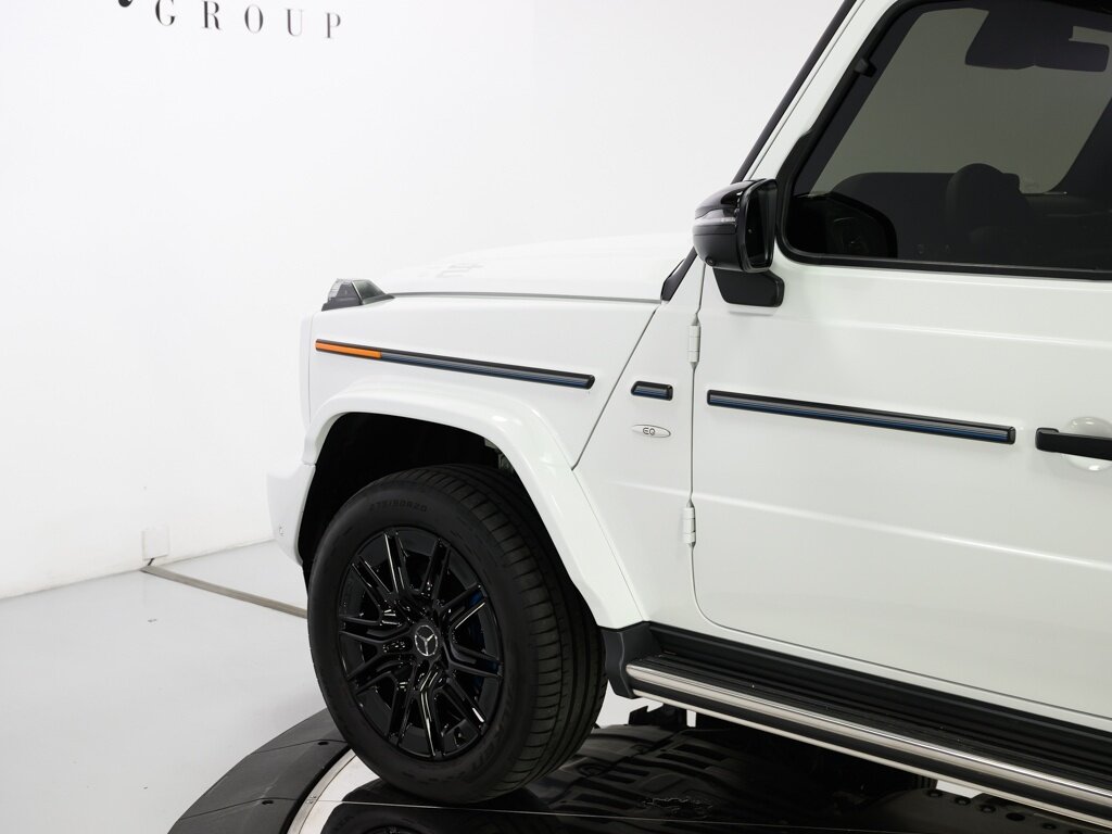 2025 Mercedes-Benz G580 Edition 1 with EQ Technology $182K MSRP - Photo 18 - Sarasota, FL 34243