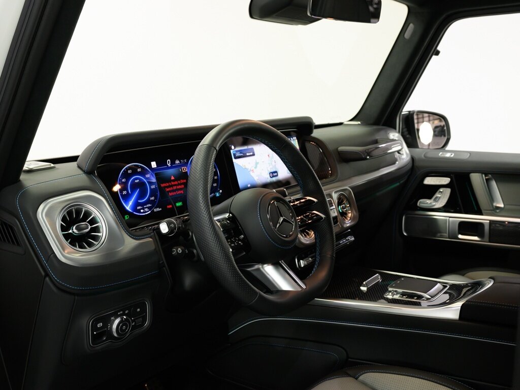 2025 Mercedes-Benz G580 Edition 1 with EQ Technology $182K MSRP - Photo 47 - Sarasota, FL 34243