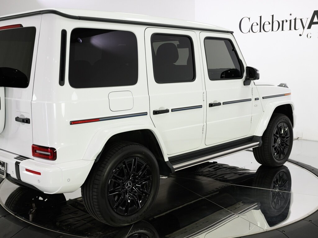 2025 Mercedes-Benz G580 Edition 1 with EQ Technology $182K MSRP - Photo 21 - Sarasota, FL 34243
