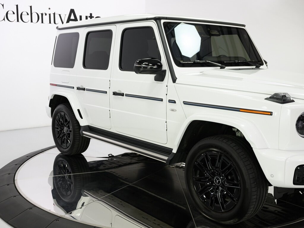 2025 Mercedes-Benz G580 Edition 1 with EQ Technology $182K MSRP - Photo 13 - Sarasota, FL 34243