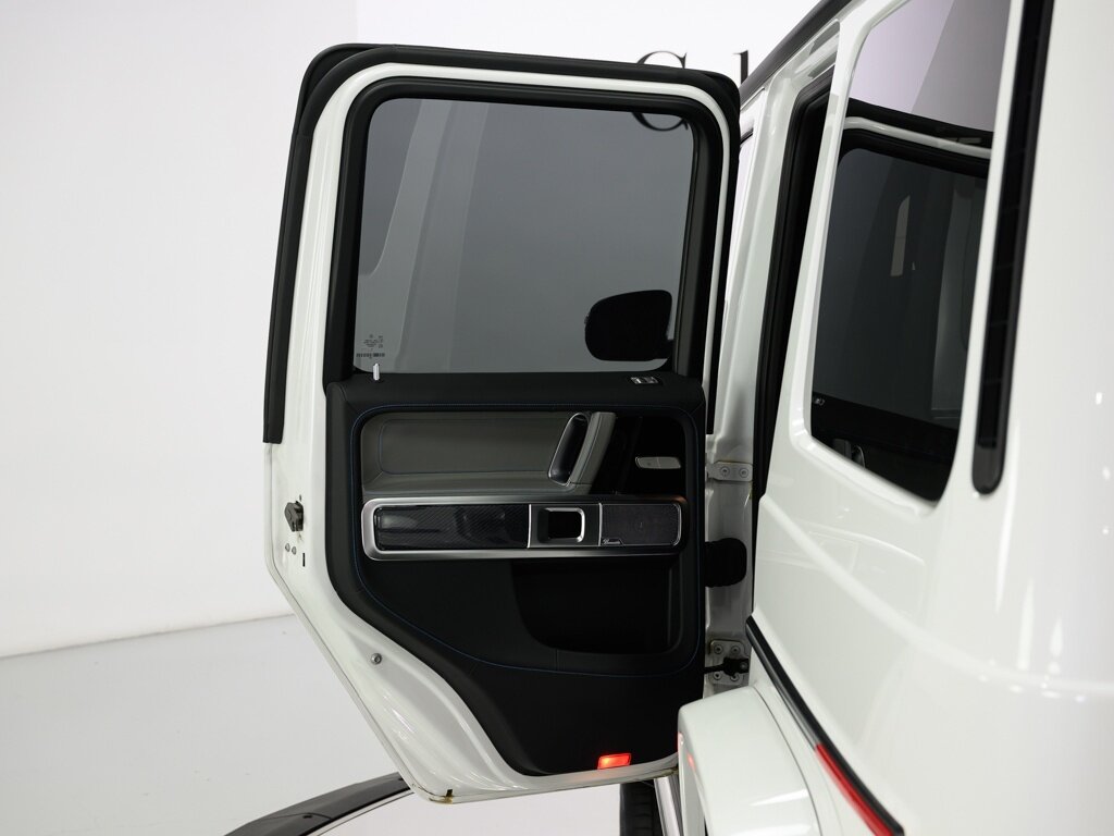 2025 Mercedes-Benz G580 Edition 1 with EQ Technology $182K MSRP - Photo 40 - Sarasota, FL 34243