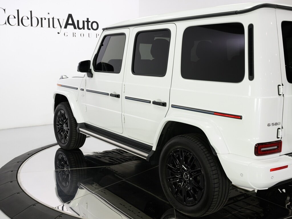 2025 Mercedes-Benz G580 Edition 1 with EQ Technology $182K MSRP - Photo 25 - Sarasota, FL 34243